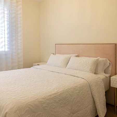 Apartamentos La Quinta Burgos Bagian luar foto
