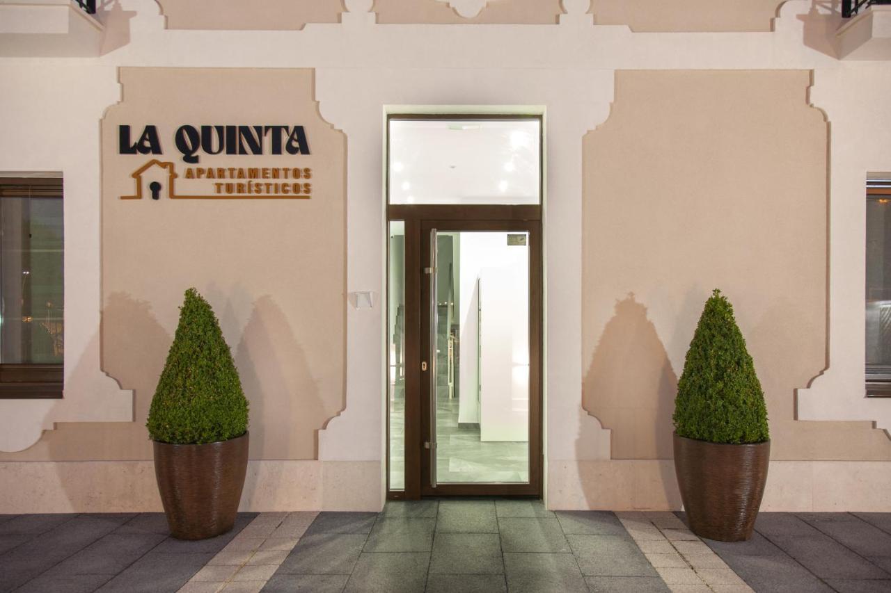 Apartamentos La Quinta Burgos Bagian luar foto