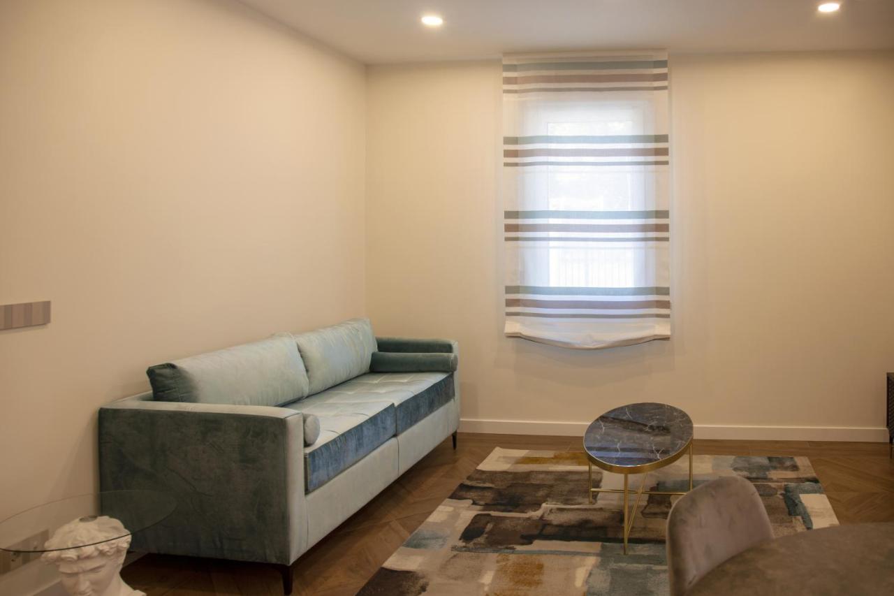 Apartamentos La Quinta Burgos Bagian luar foto
