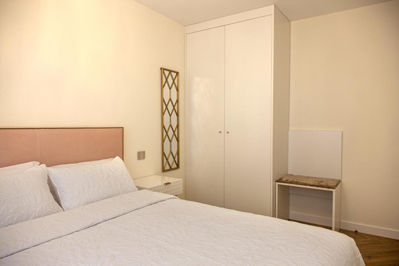 Apartamentos La Quinta Burgos Bagian luar foto