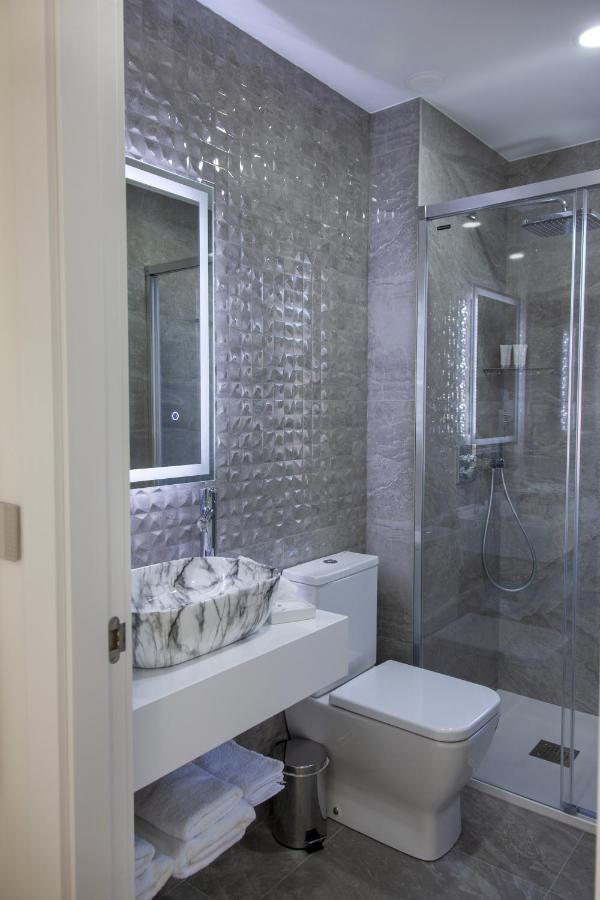 Apartamentos La Quinta Burgos Bagian luar foto
