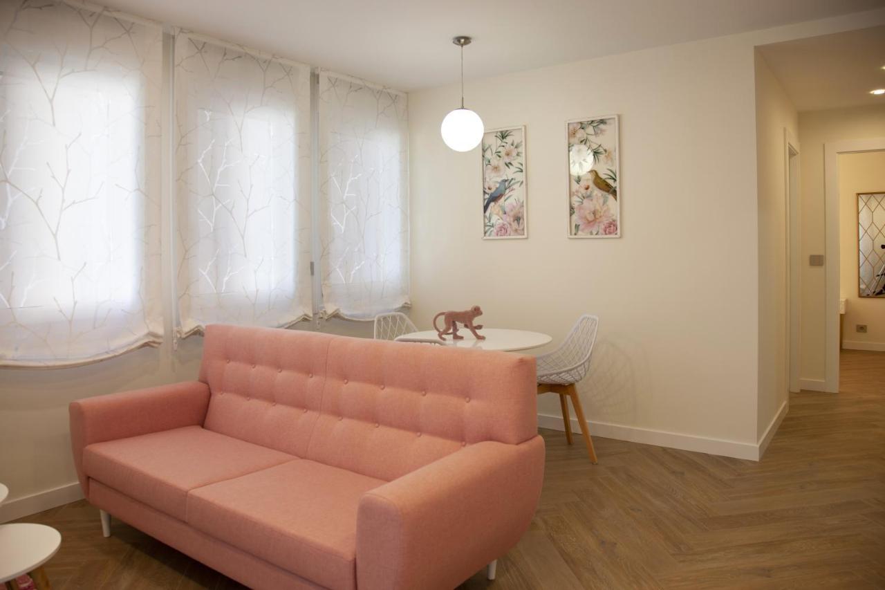 Apartamentos La Quinta Burgos Bagian luar foto