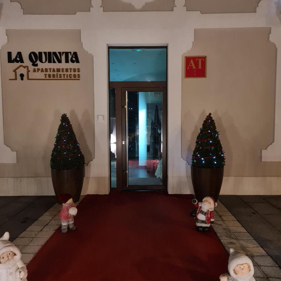 Apartamentos La Quinta Burgos Bagian luar foto